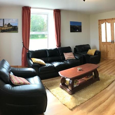 Joes Cottage Droíchead an Chláir エクステリア 写真